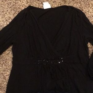 Bundle of 6 Maternity shirts size Medium